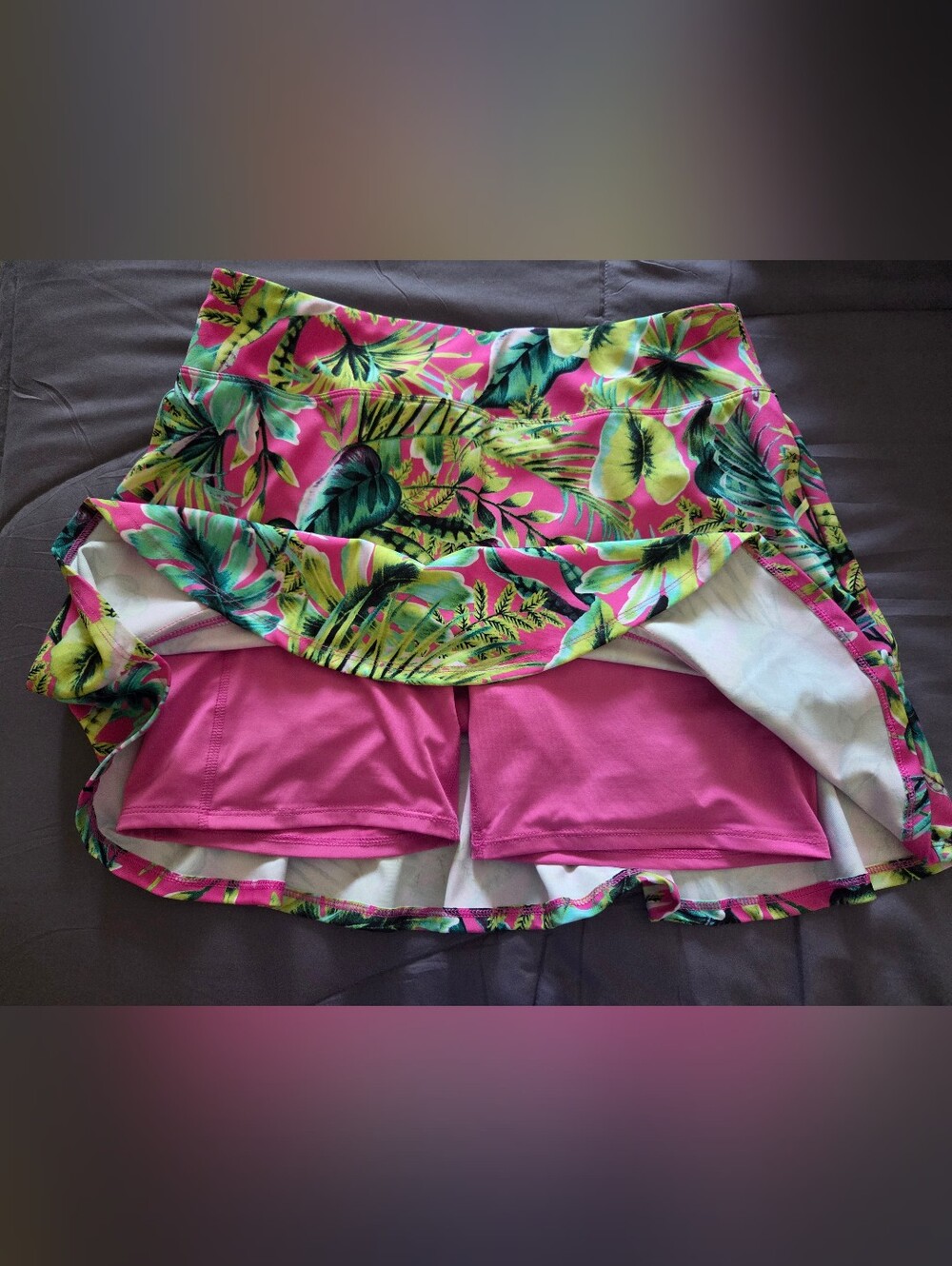 Tommy Bahama Pink Tropical Leaf Ruffle Golf Skort - Picture 2 of 3